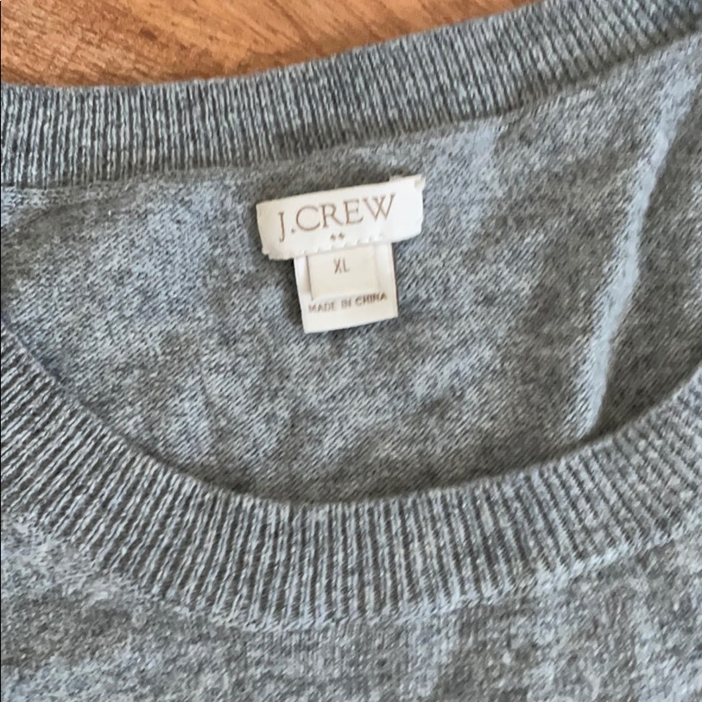*SALE* EUC J. Crew Gray Crewneck Sweater Size XL - Picture 2 of 4